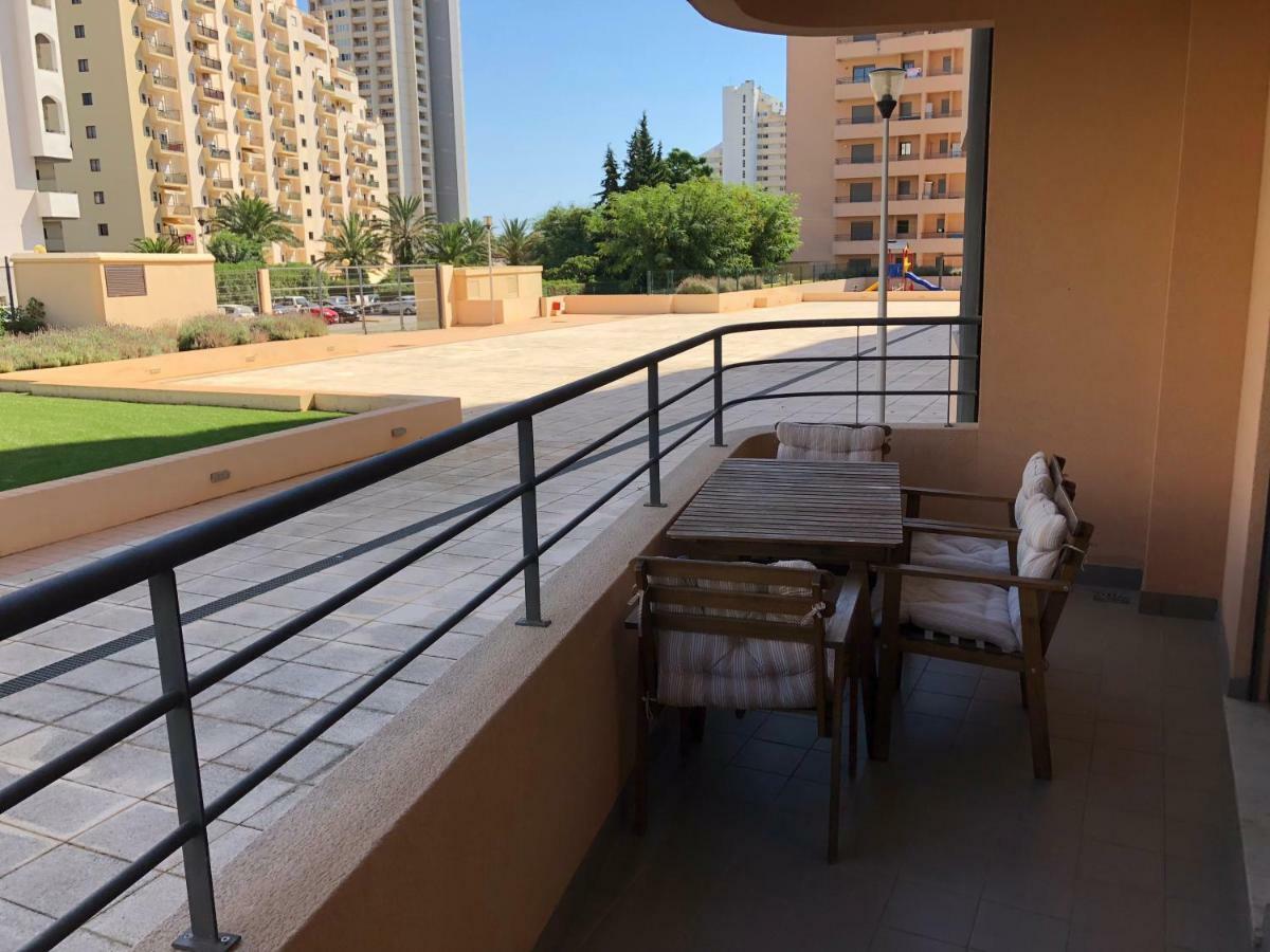 Awesome Apartment In Praia Da Rocha بورتيماو المظهر الخارجي الصورة