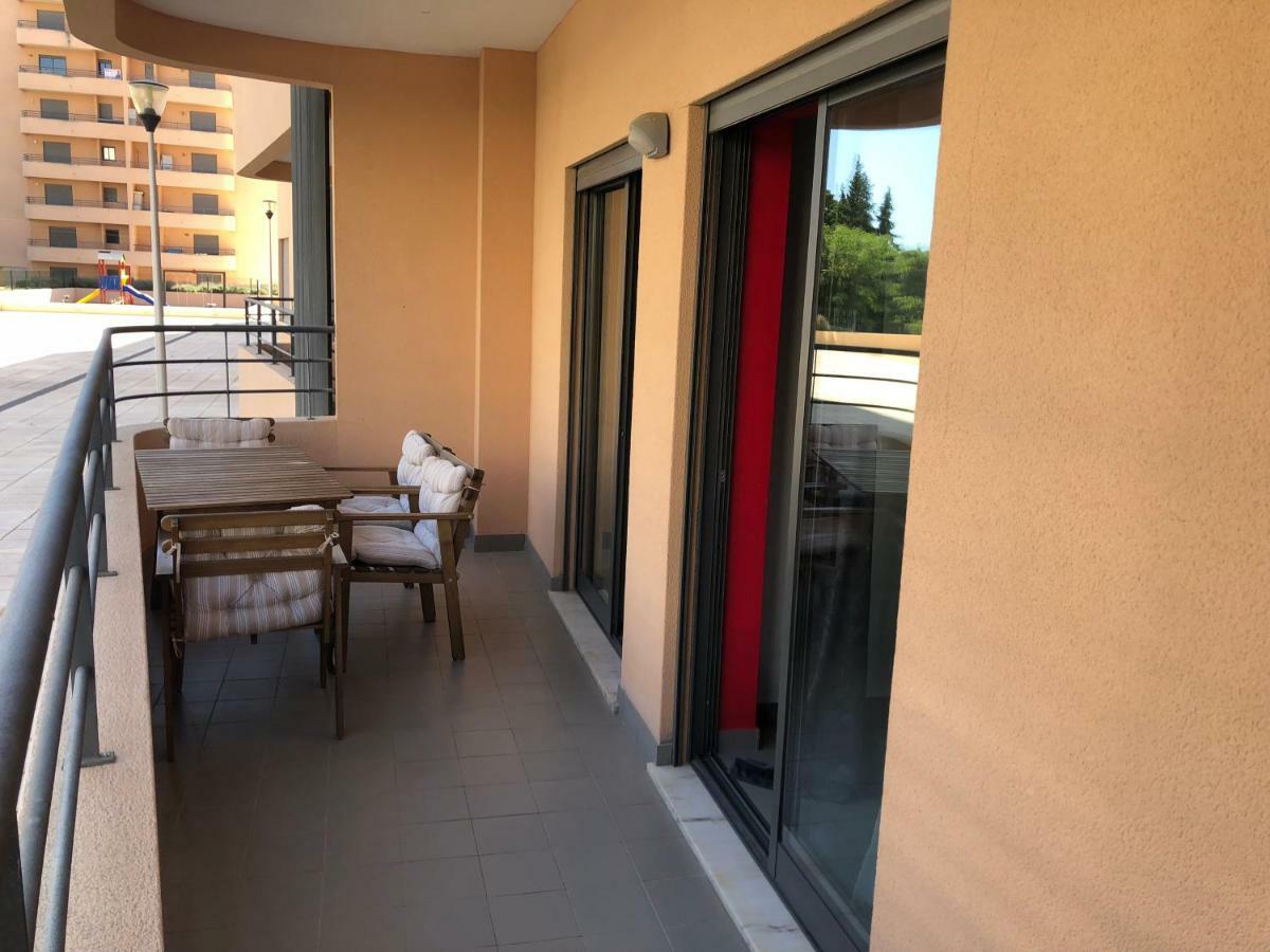 Awesome Apartment In Praia Da Rocha بورتيماو المظهر الخارجي الصورة